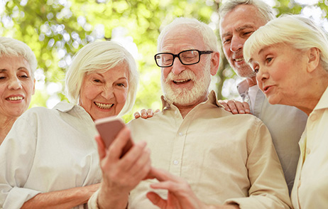 Gruppe älterer Menschen