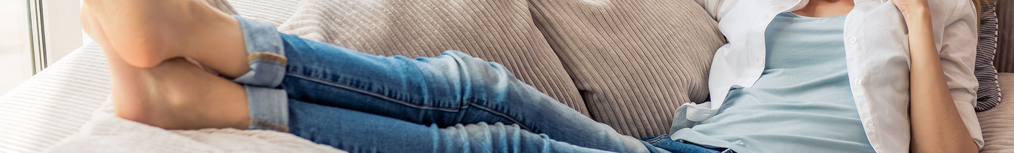 Müde und schwere Beine? Alles über Ursachen, Anzeichen und Risikofaktoren einer Venenschwäche