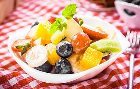 Tipps für den Verzehr von Melonen, Kirschen, Trauben und Co., um Blähungen und Bauchschmerzen zu vermeiden