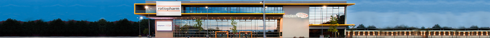 Bild der Ratiopharm-Arena am Abend.