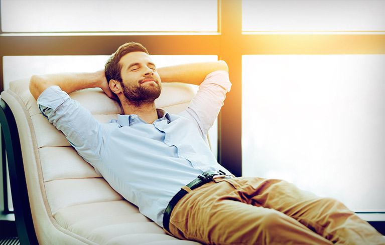 Stress vermeiden und ausreichend entspannen beugt Bewegungsschmerzen vor